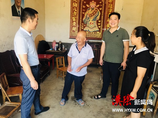 汉阴县残联指导汉阳镇残疾人就业增收示范村工作