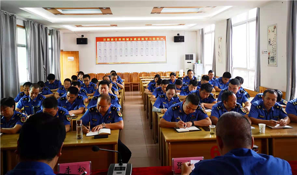汉阴县城市管理综合执法大队深入推进“半军事化”管理