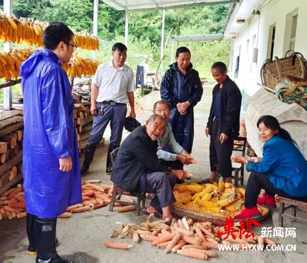 “第一书记”防汛一线显担当