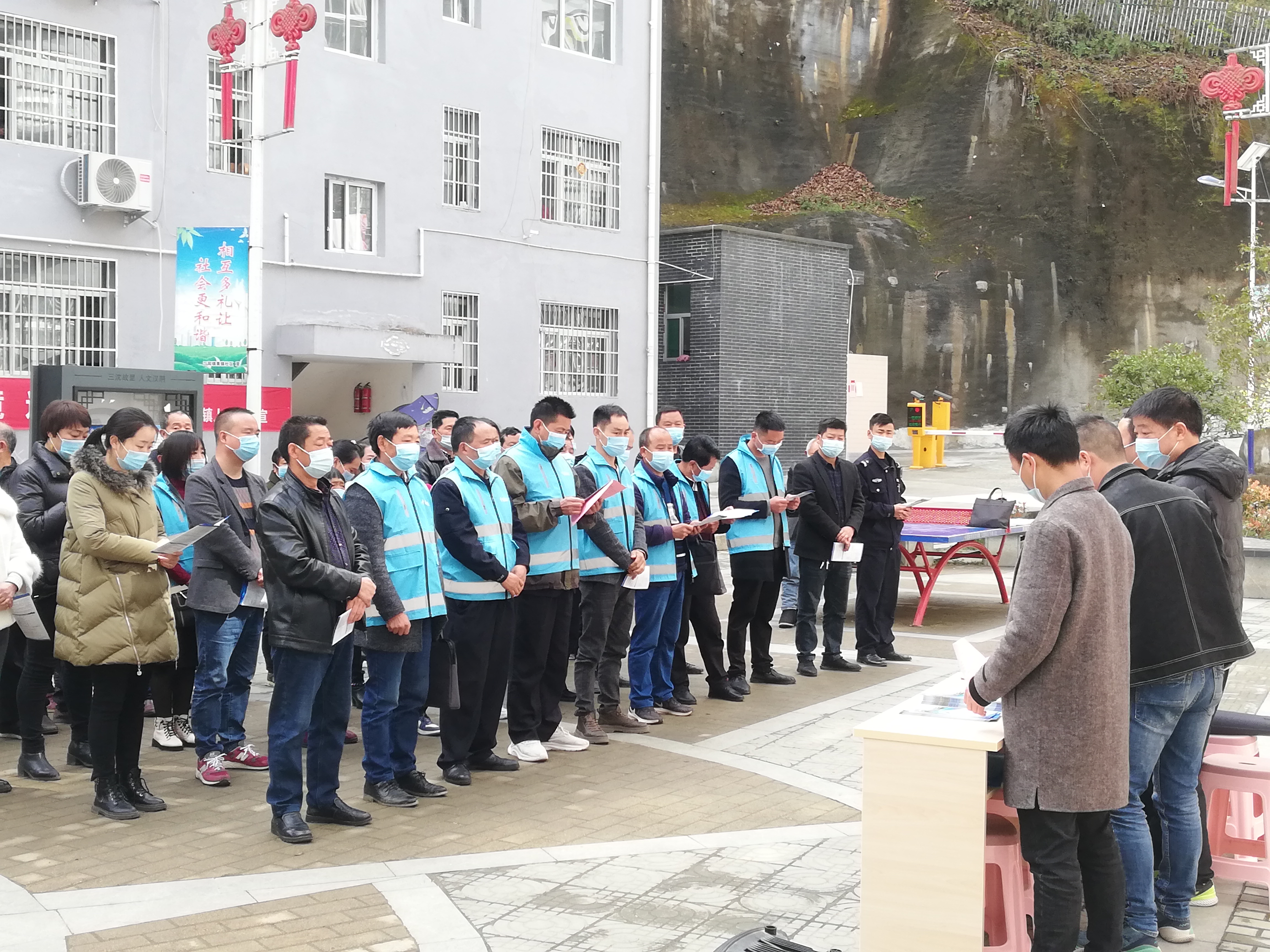 汉阴县汉阳镇集中开展十年禁渔“六进”宣传月活动