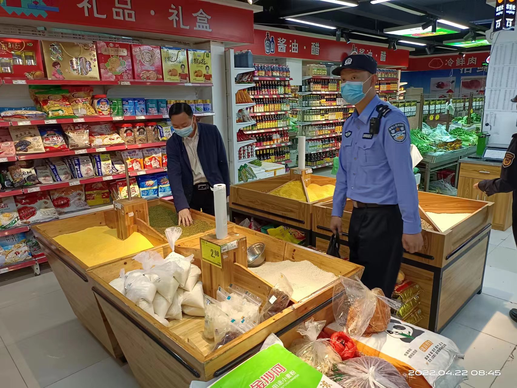 汉阳市场监管所：守底线、查隐患、保障食品药品特种设备安全