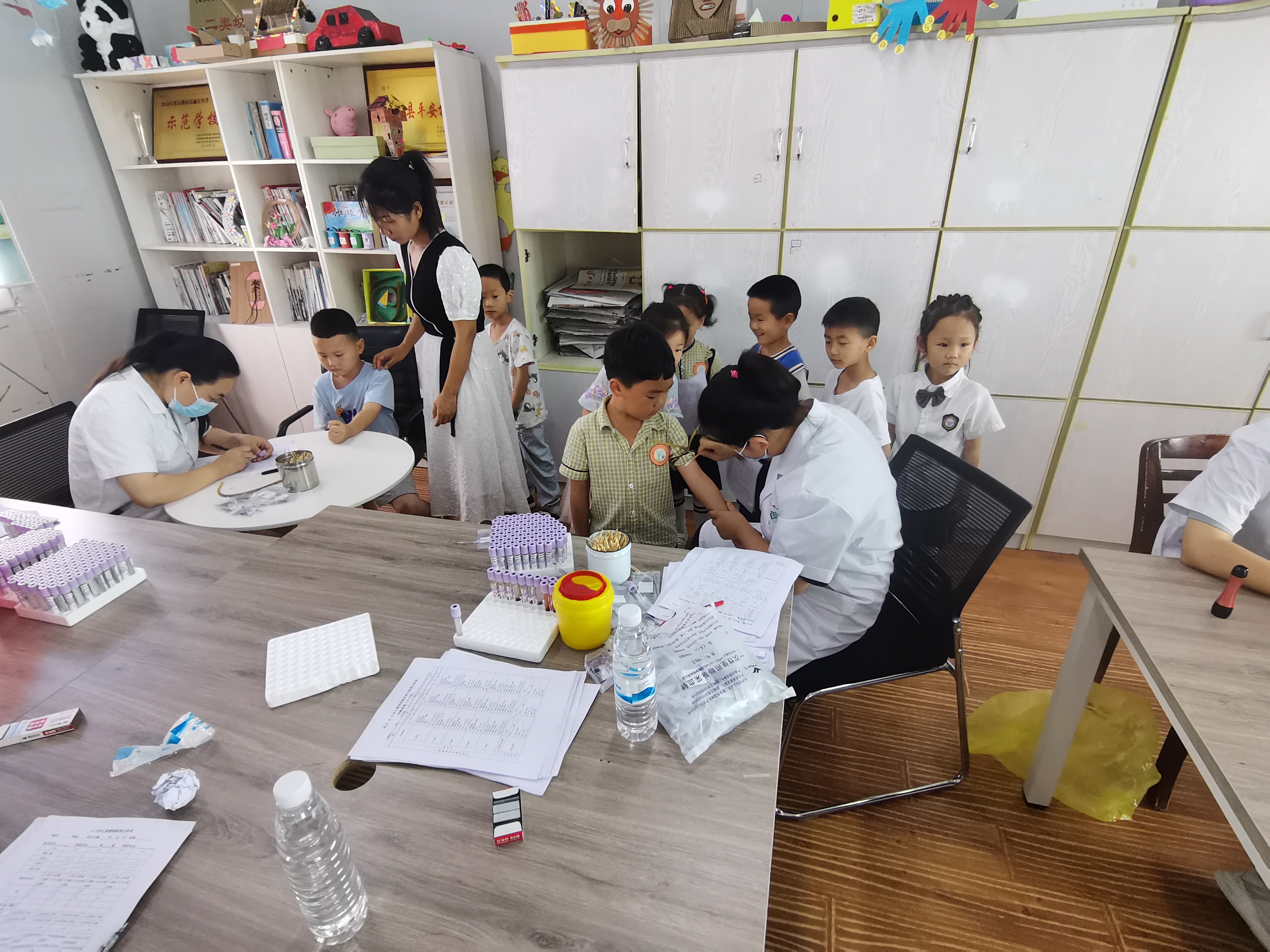 汉阳镇开展儿童健康体检活动