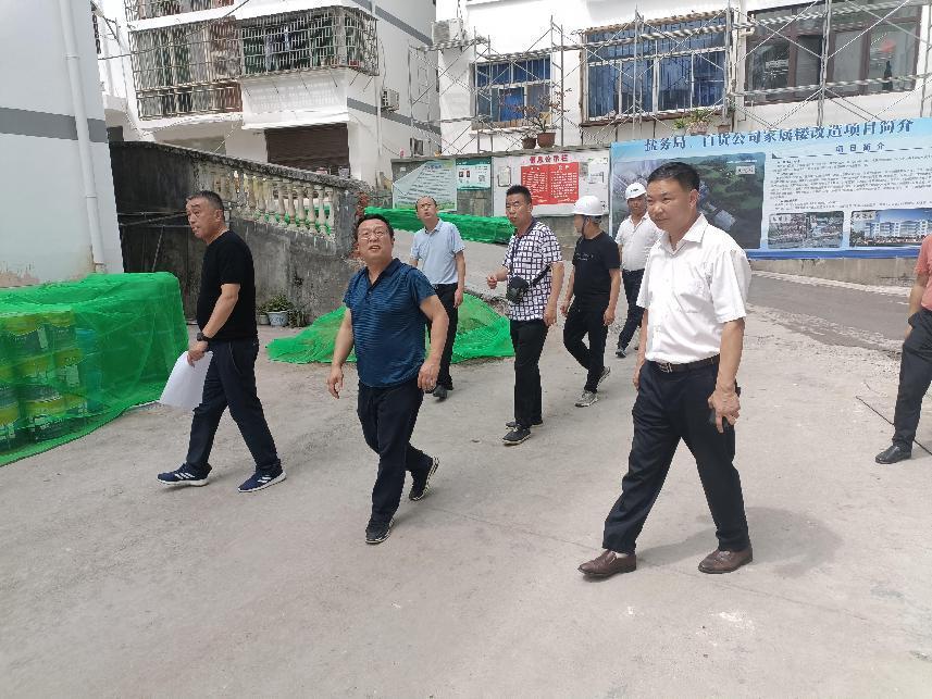 市住建局督导调研汉阴县老旧小区改造工作