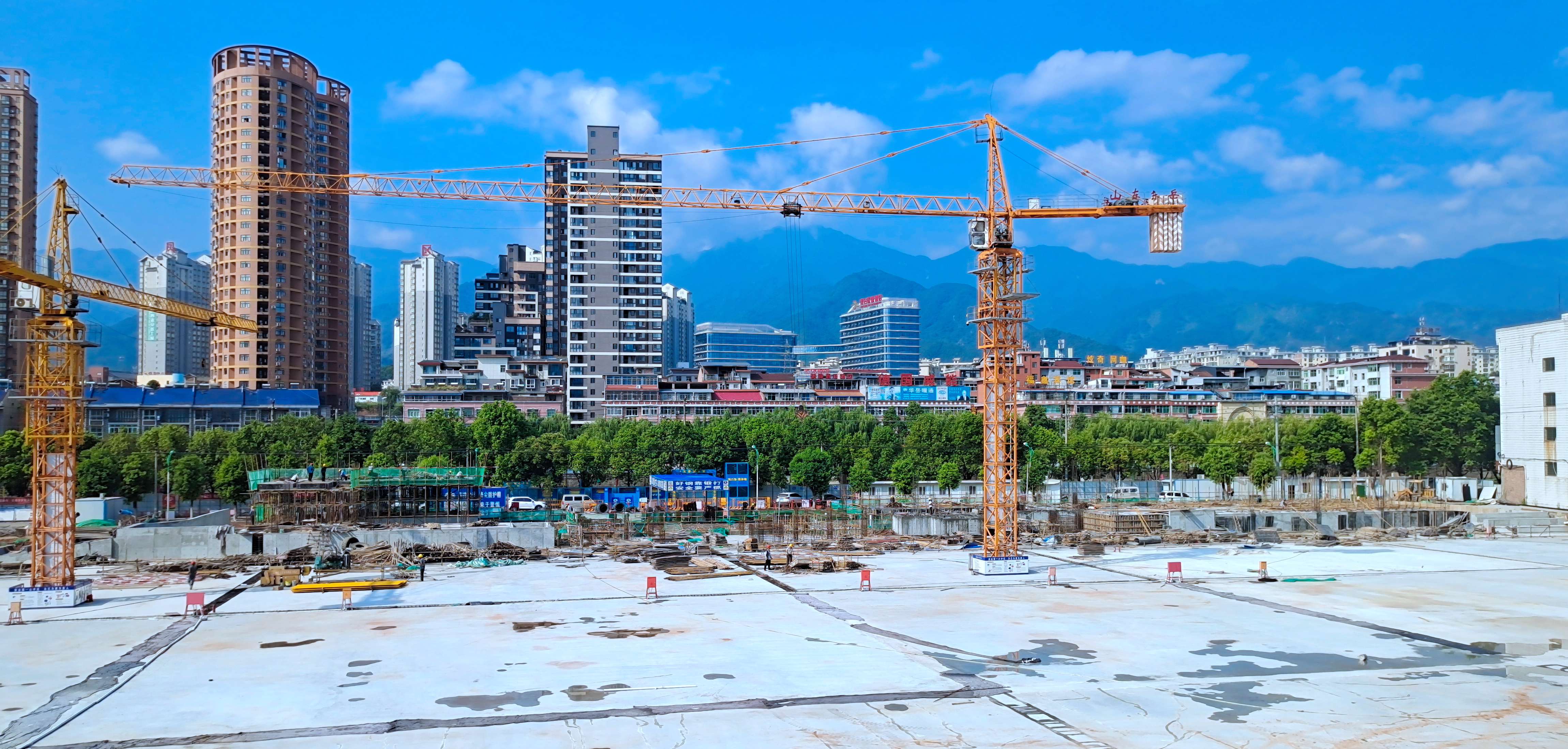汉阴县住建局：实行“大部制”工作机制推动重点工作落实见效