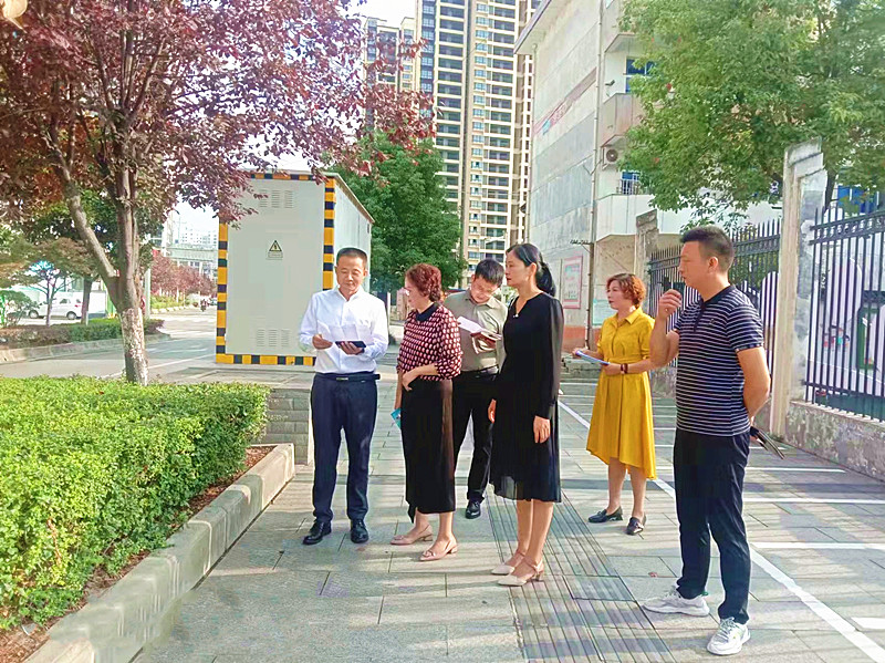 汉阴县人大常委会领导到镇村（社区）督导巩固提升省级文明县城创建成果工作