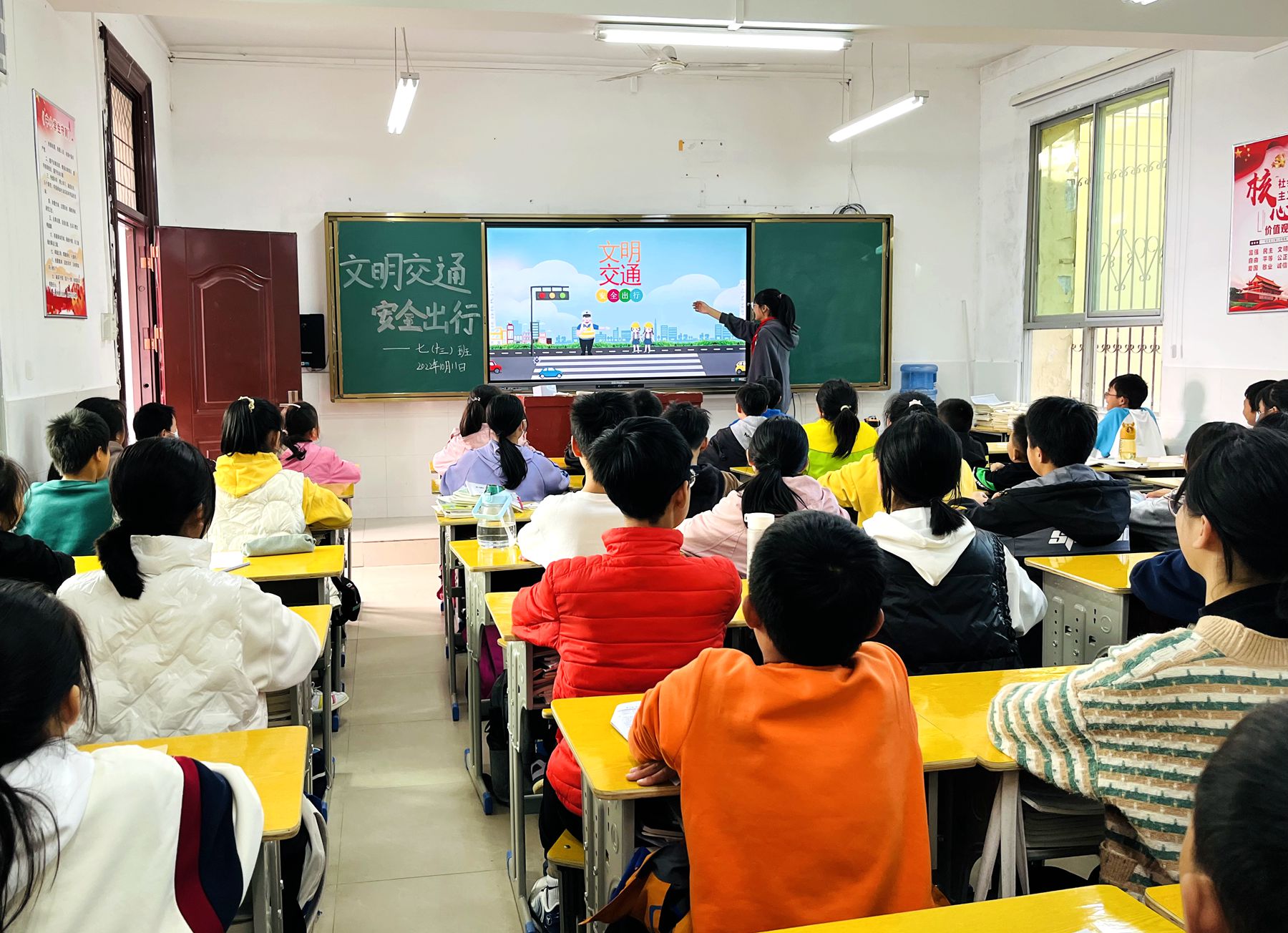 汉阴县初级中学：奏响交通安全“宣传曲” 筑牢文明出行“平安路”