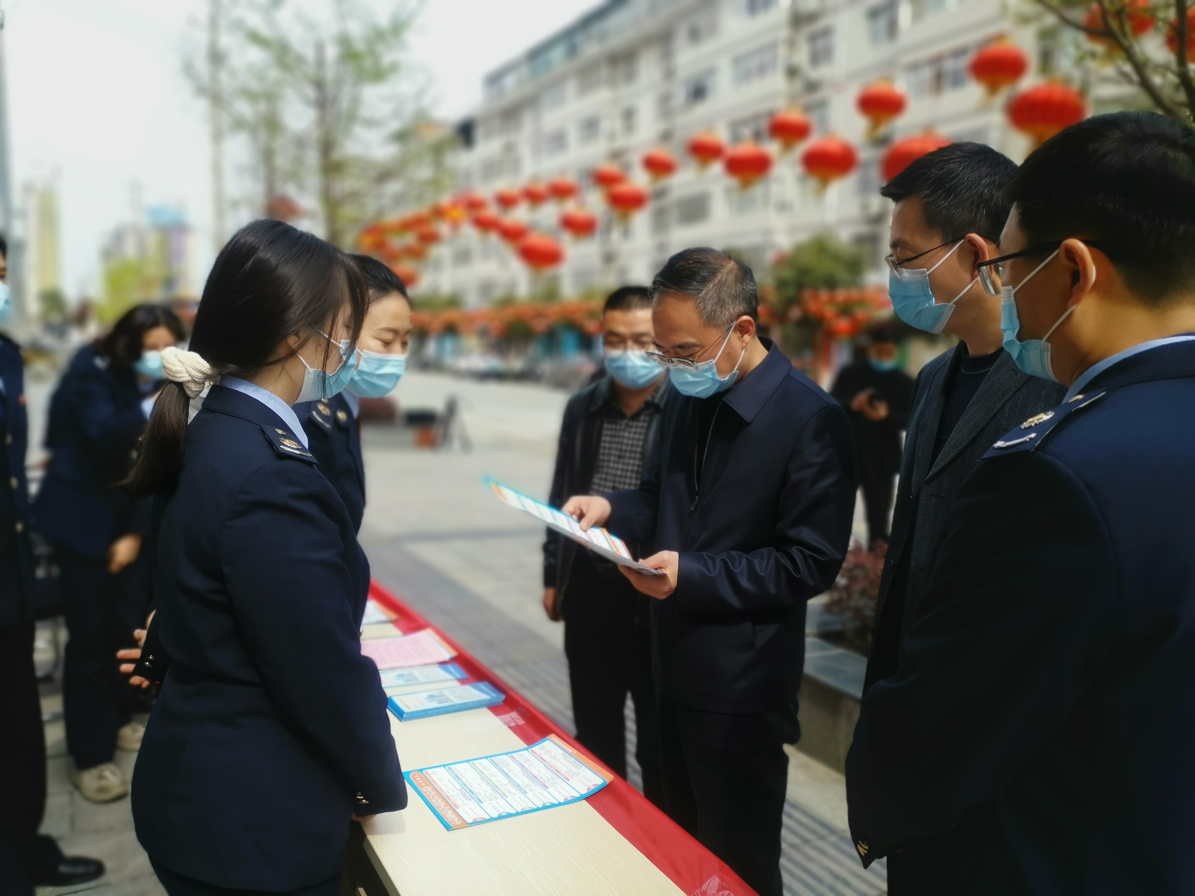 共话税收 共谋发展 ——汉阴县税务局走访陕西省人大代表陈永乐
