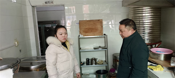 汉阴县平梁镇督学责任区办公室开展食品卫生专项督导   