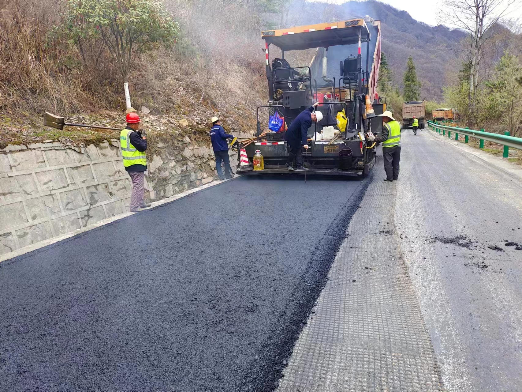 汉阴县交通运输局积极做好2023中国汽车登山锦标赛汉阴站赛道保障工作
