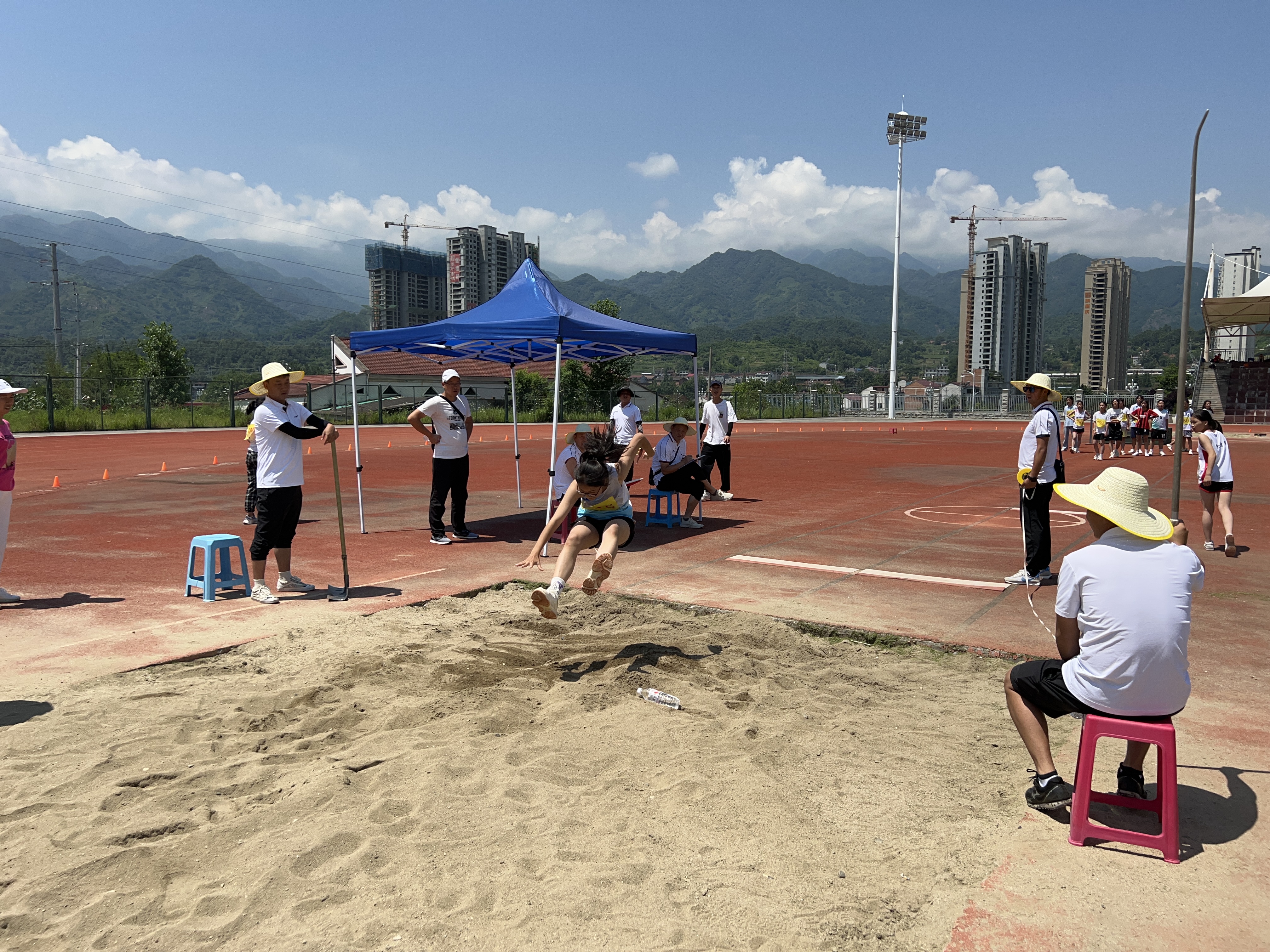 汉阴县恒大小学在全县中小学生田径运动会中斩获佳绩