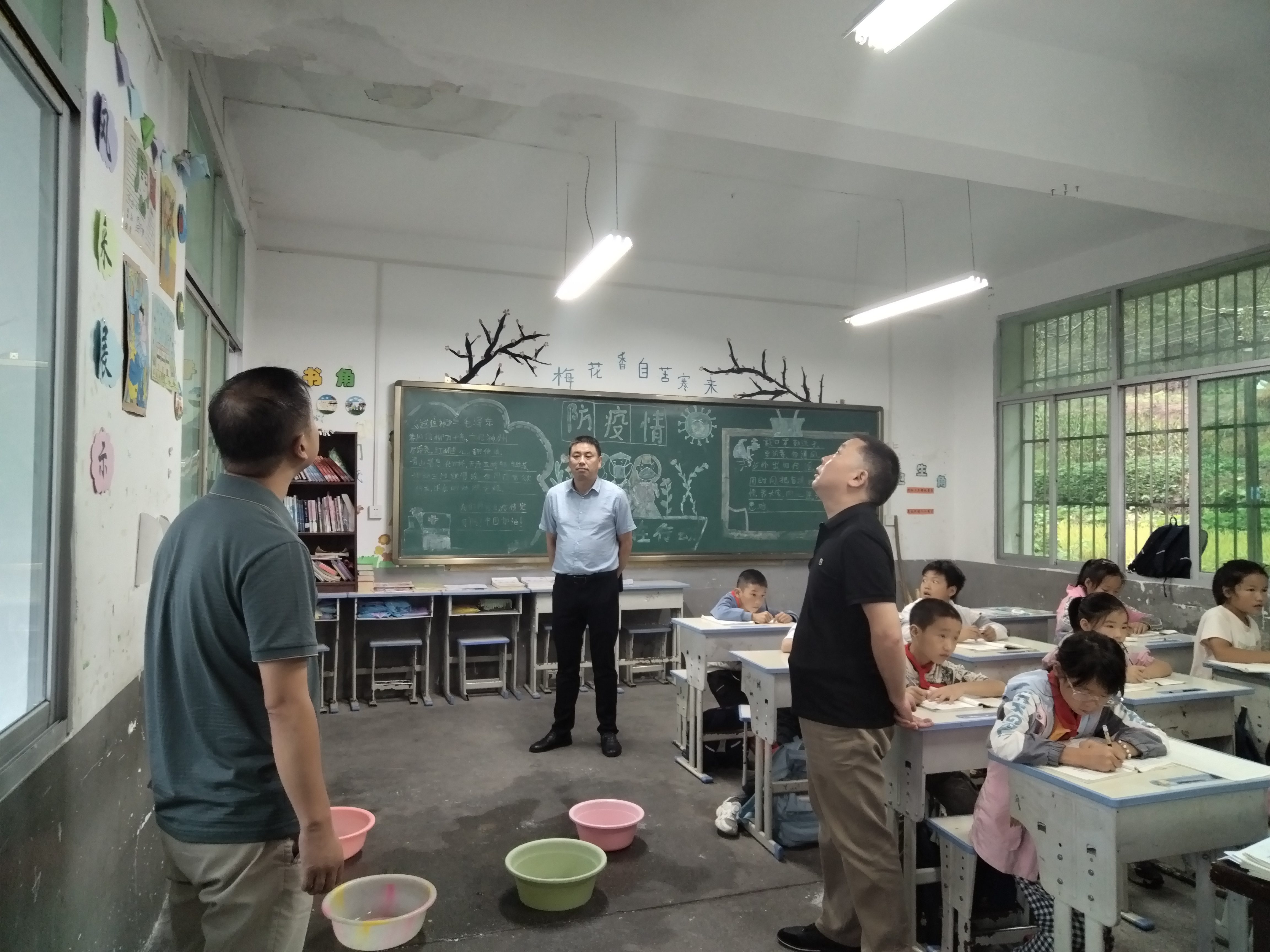 汉阴县漩涡镇中心小学：加强防汛督导 筑牢安全防线