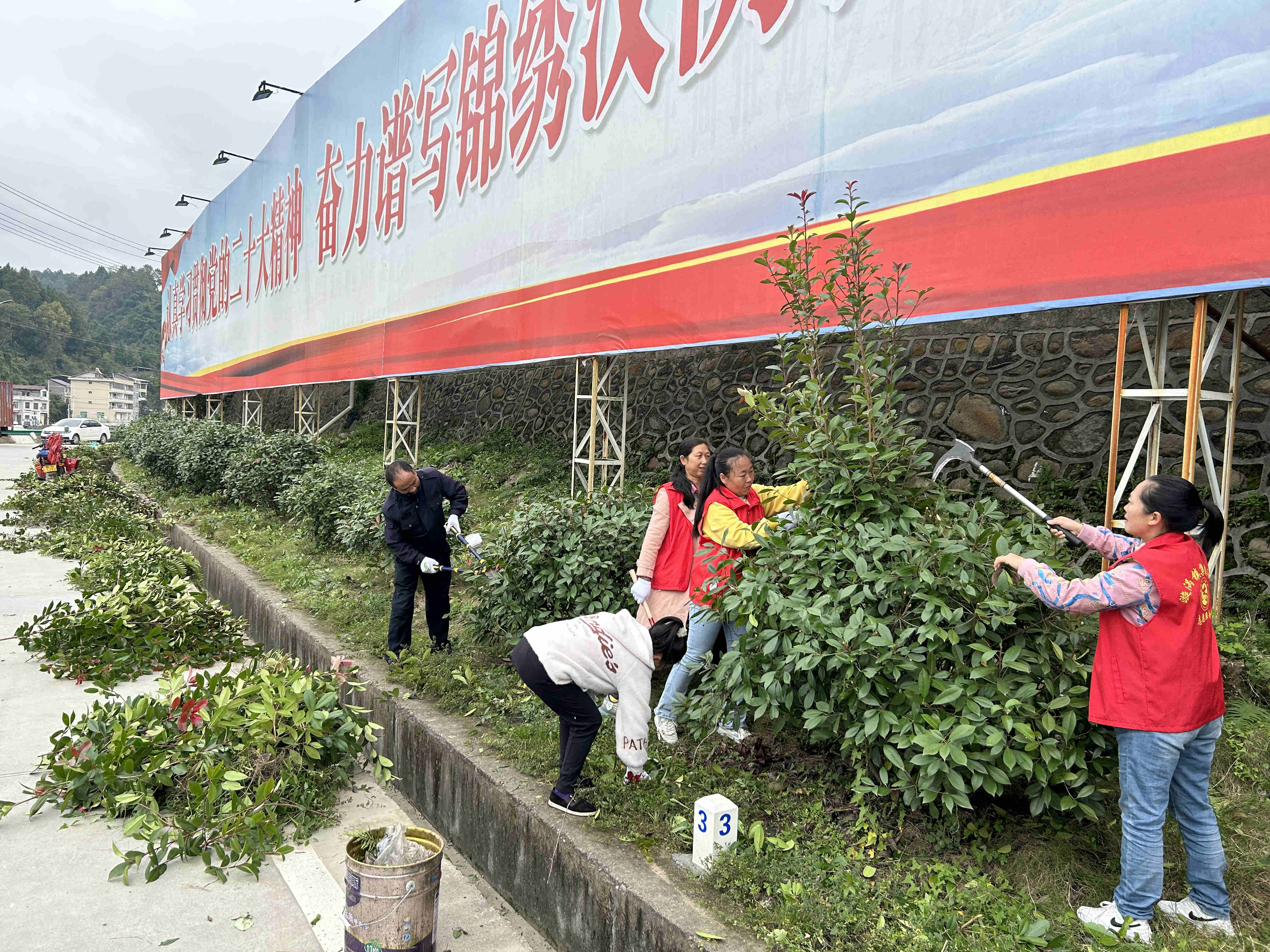 汉阴县漩涡镇农村人居环境整治再推进