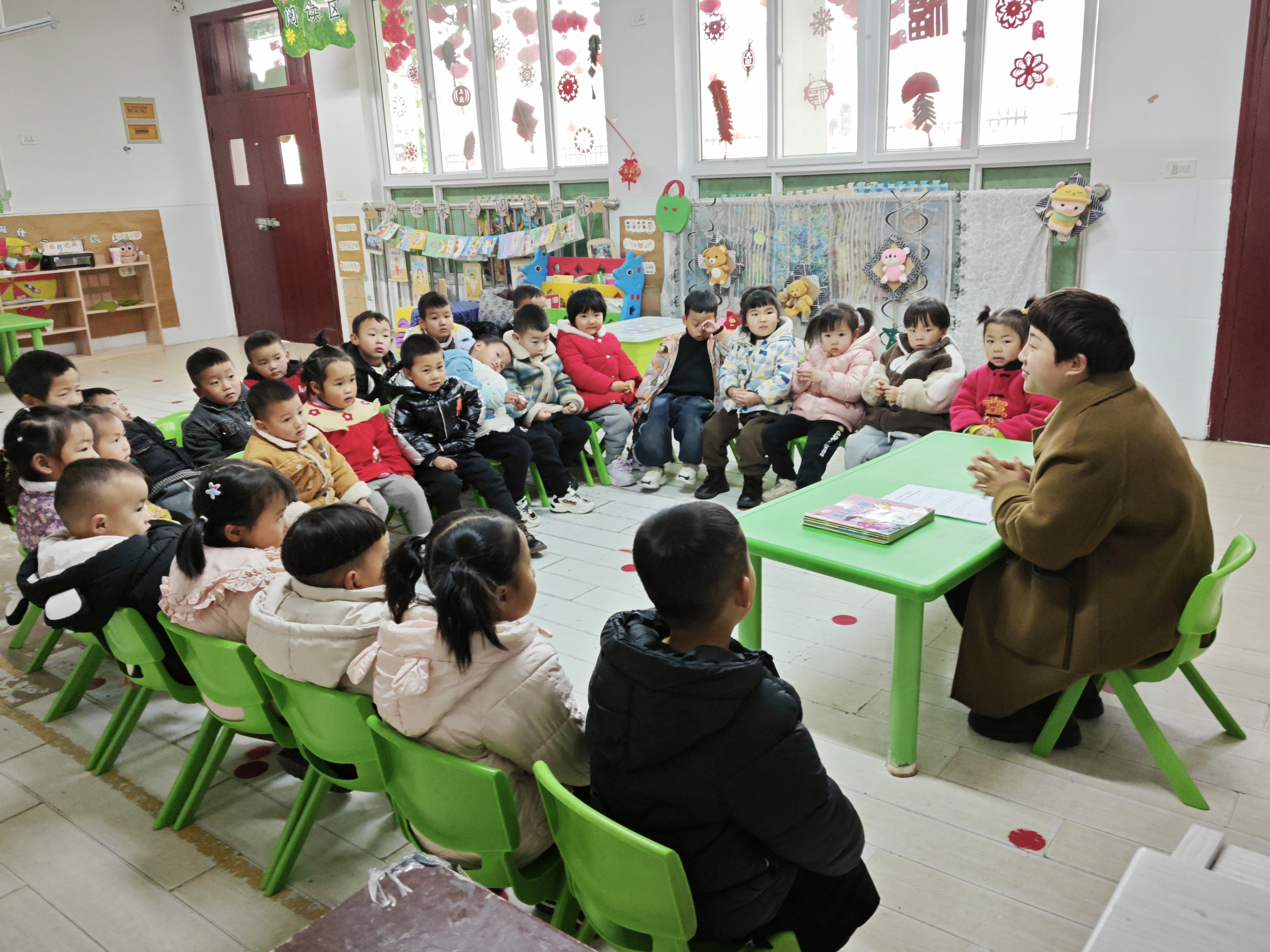 汉阴县漩涡镇中心幼儿园：趣味测评 见证成长