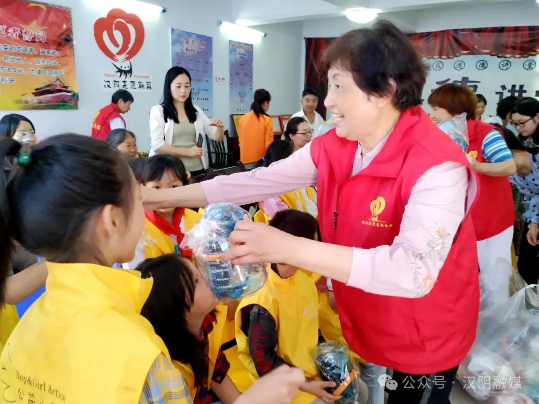 汉阴最美儿童主任王远菊——以爱为桥 守护未成年人健康成长
