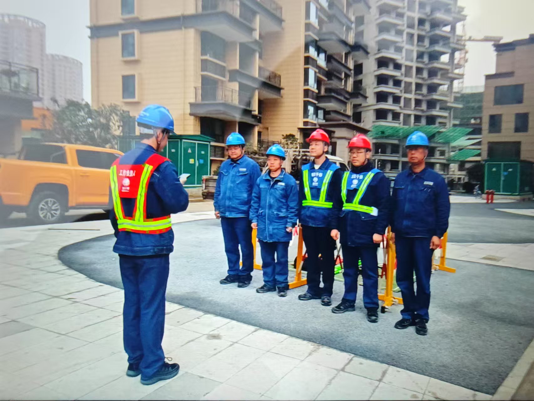 国网汉阴县供电公司：新建小区快速接电 助力居民安心入住