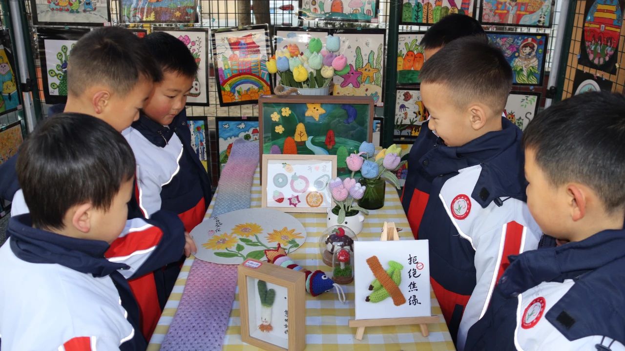 汉阴县实验小学教共体“创意风暴”来袭！素质教育成果展绘就元旦校园盛景