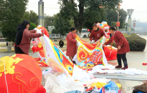 【网络中国节·春节】汉阴城市亮化迎新春 处处年味浓