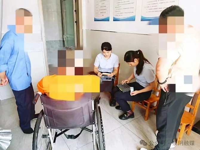 汉阴农商银行：“送”金融效率上门 解难题暖夷易近意