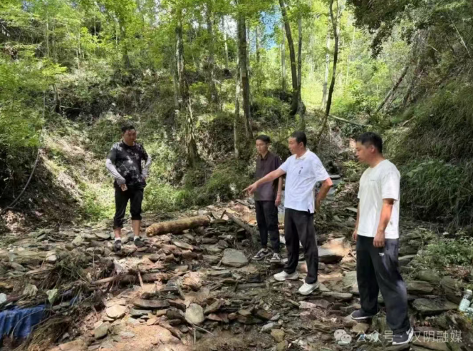 汉阴：暴雨后的农村供水担当