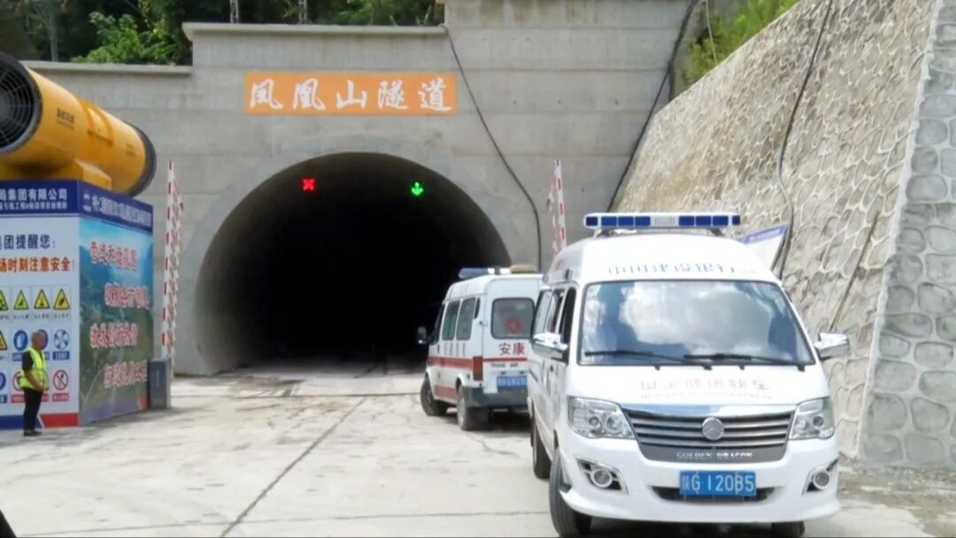 汉阴开通24小时“生命通道”成功挽救23名危重患者生命