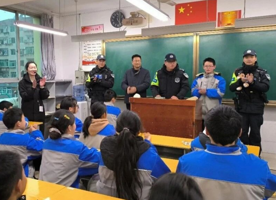 汉阴县2名学生荣获2025年安康市“新时代好少年”荣誉称号
