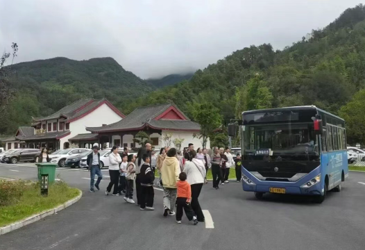 小接驳大温暖 汉阴县双河口古镇景区破解旅游“最后一公里”难题