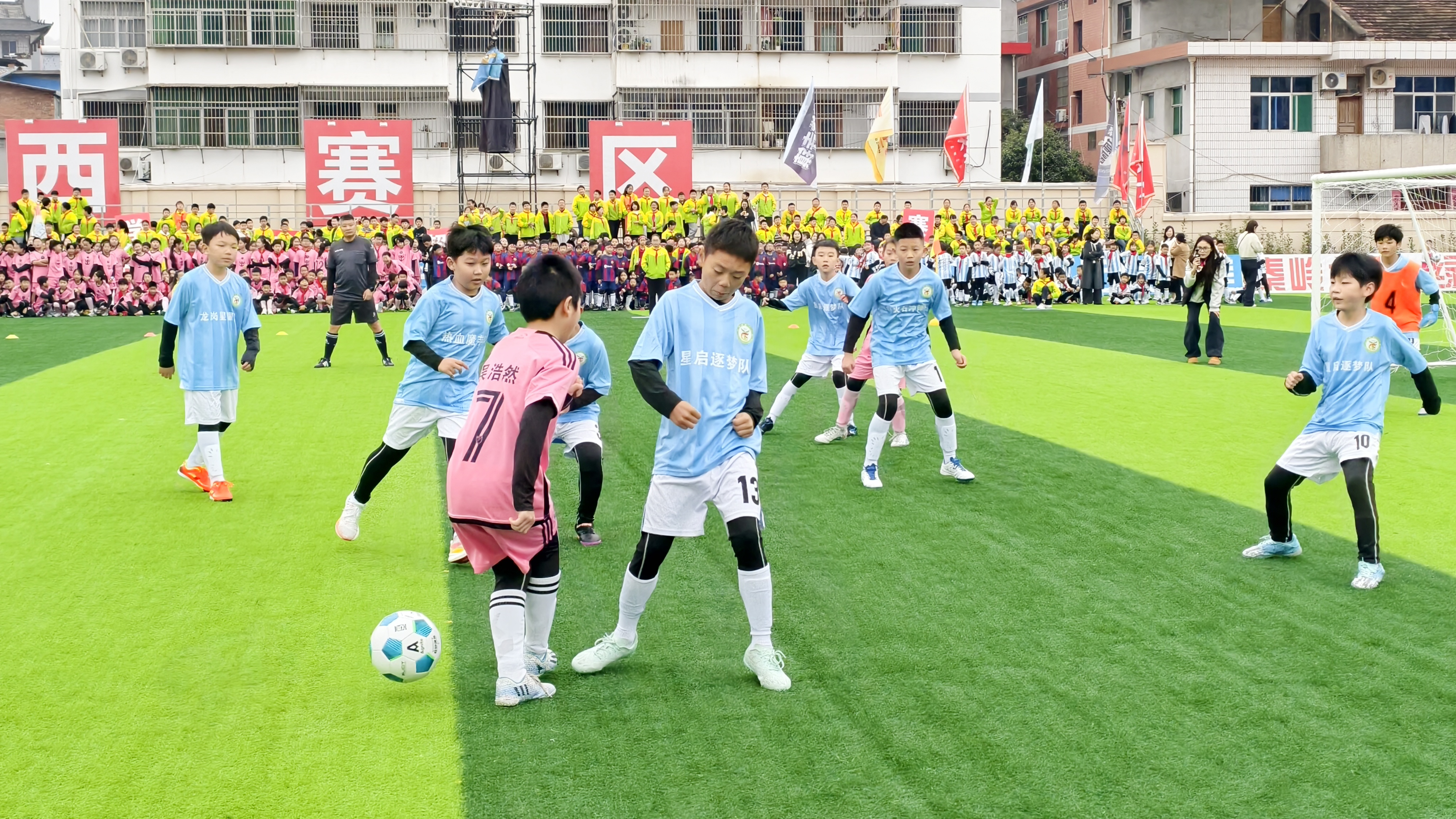 运动之星点亮校园 健康活力绽放汉阴县第一小学