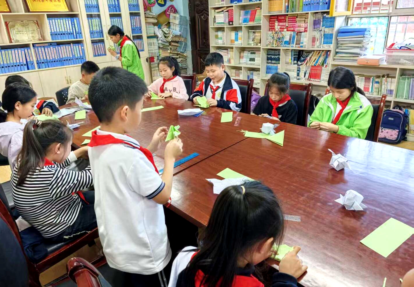 汉阴县第二小学太平校区：科技小制作  欢乐趣味多