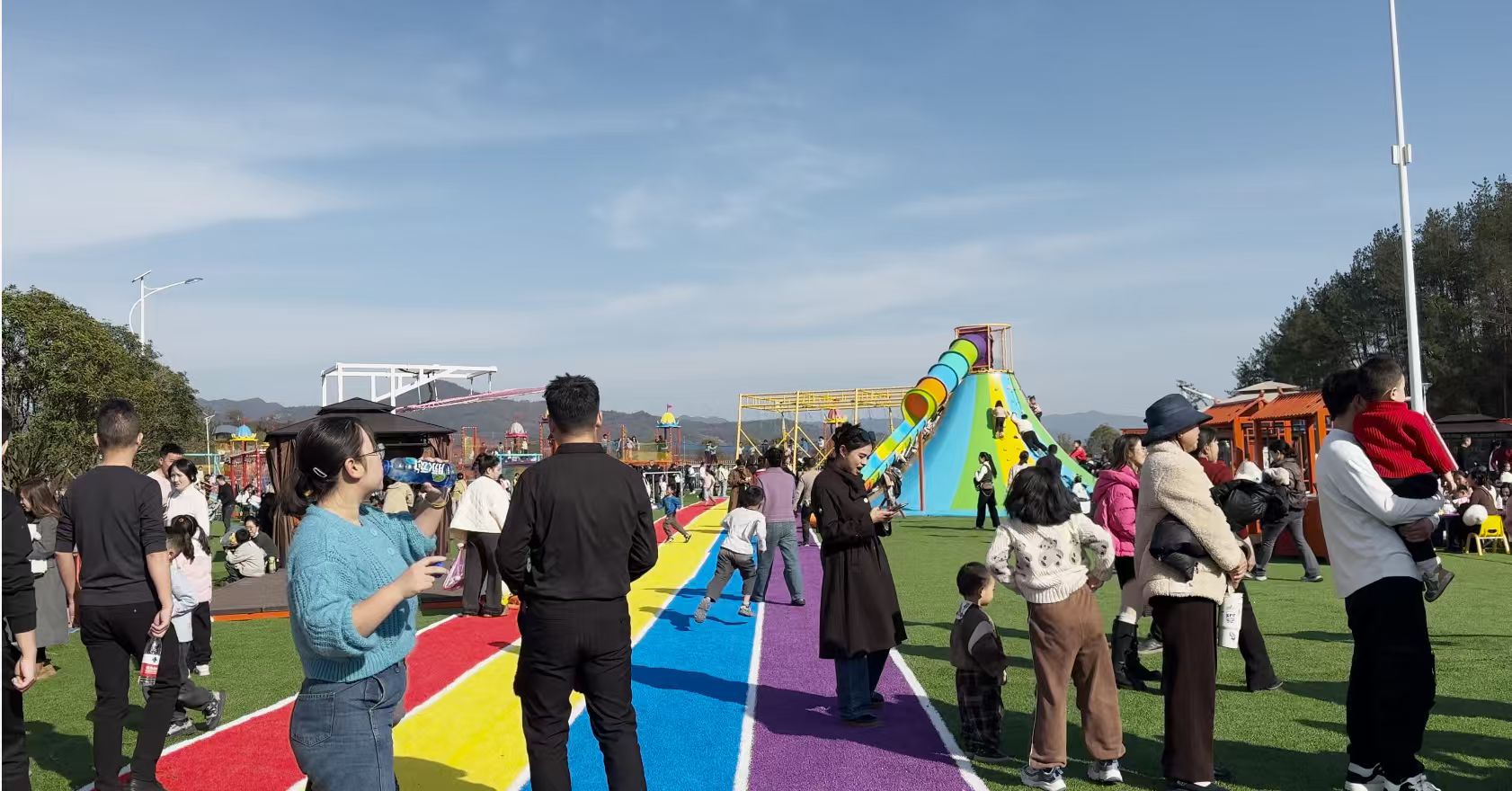 汉阴花遇湾焕新升级！“花小宝”无动力乐园成亲子游新地标