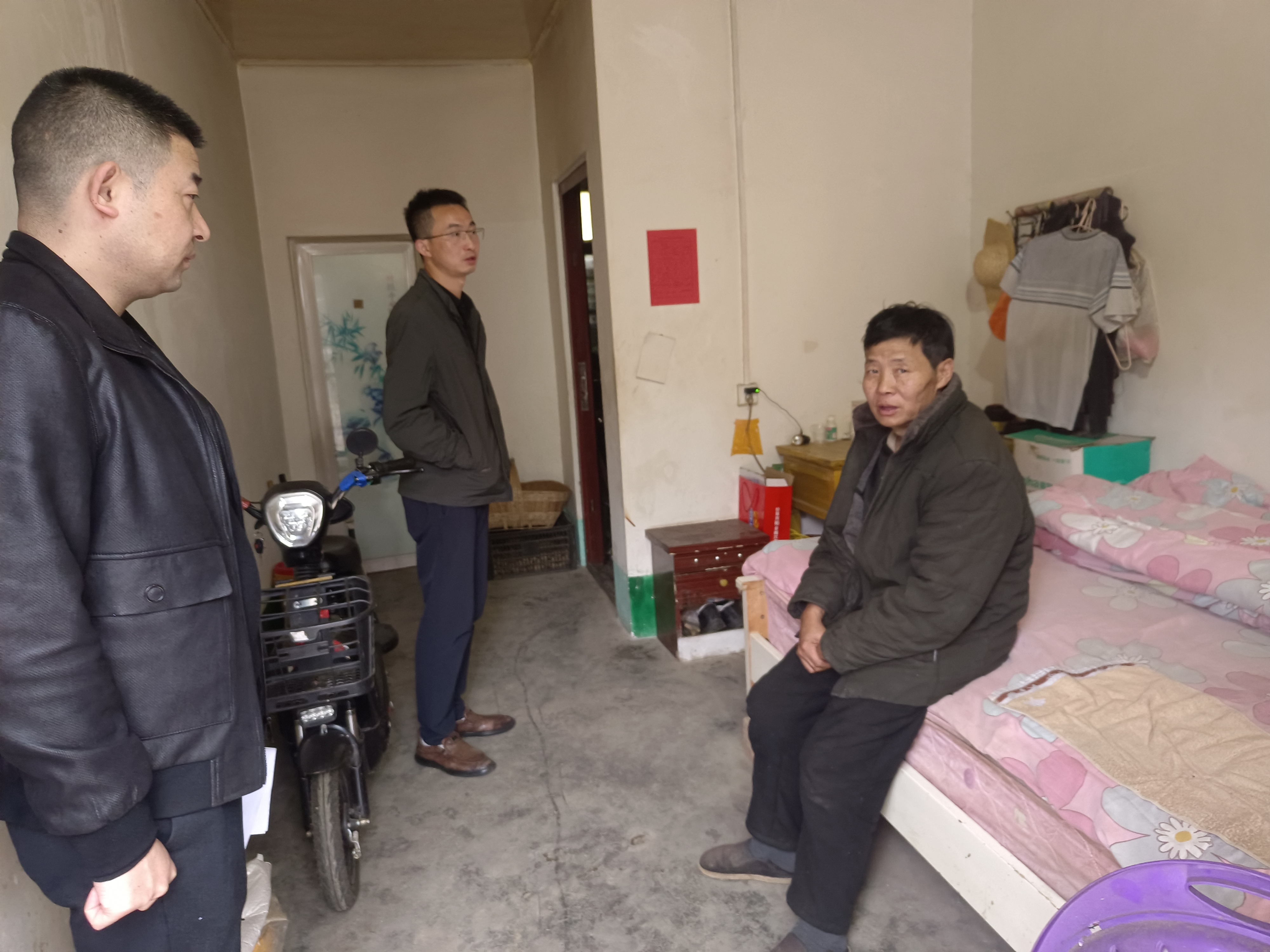 漩涡镇纪委发挥基层监督“哨兵”作用 为弱势群体撑起幸福生活“保护伞”