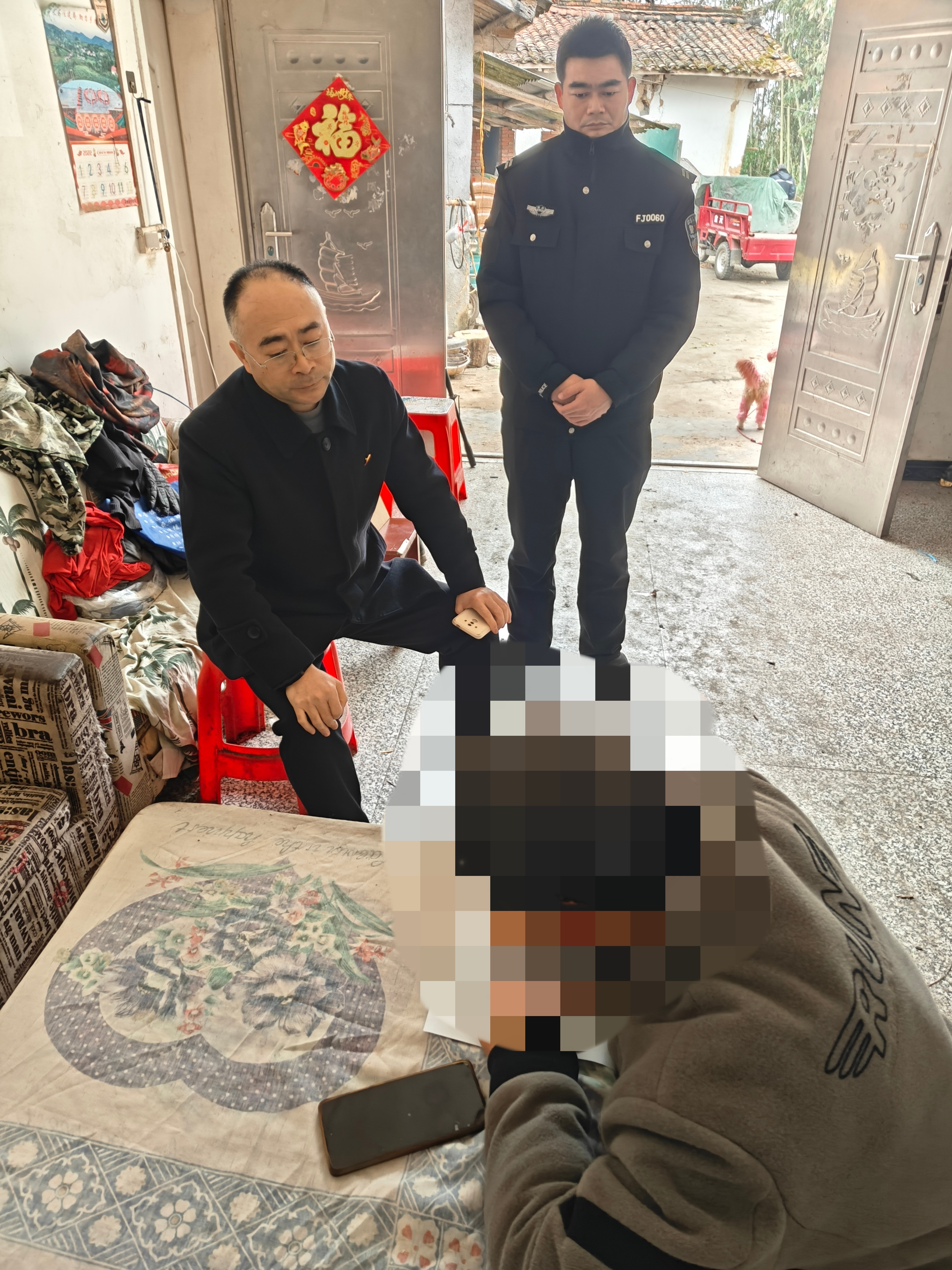 平梁法庭：执行款送上门 司法服务暖人心