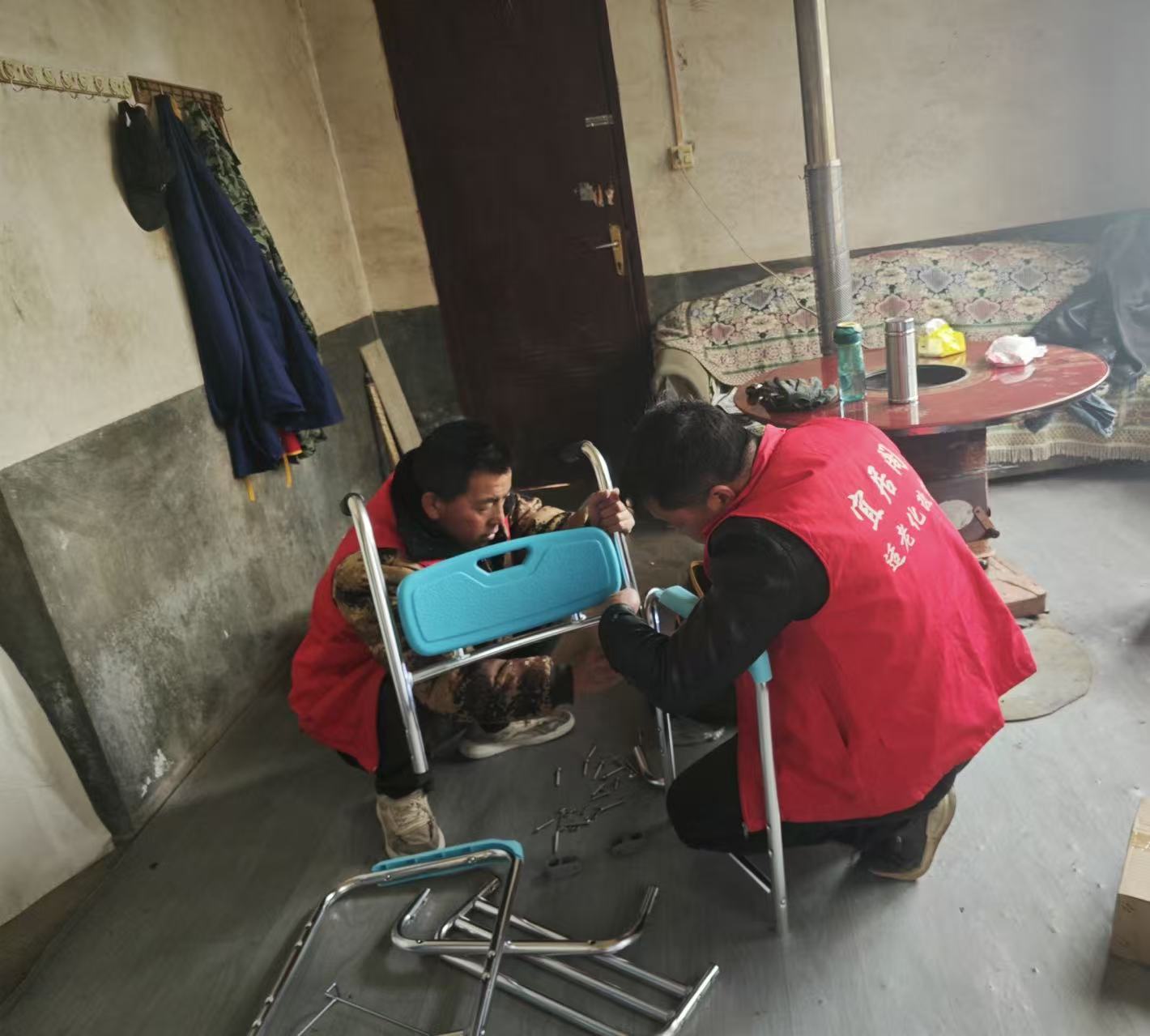 汉阴县城关镇龙岭社区：适老化暖心小改造.守护银铃居家安康