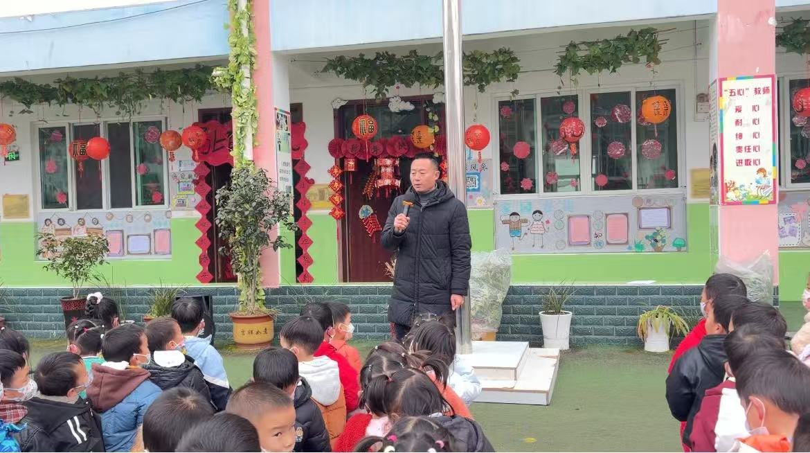 漩涡镇中心幼儿园开展流感防控应急处置演练活动