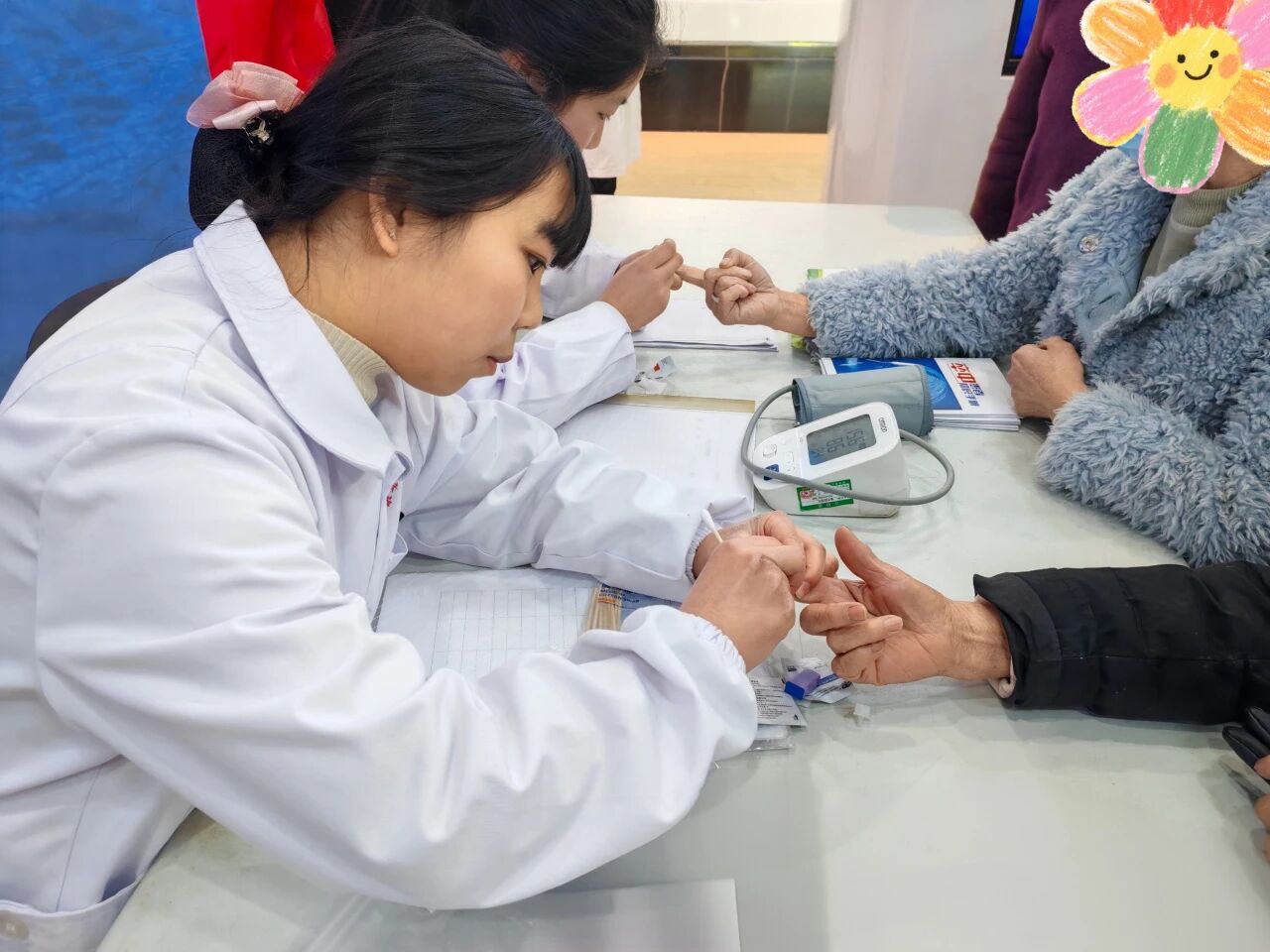 汉阴县人民医院卒中中心开展冬季脑卒中预防健康大讲堂活动