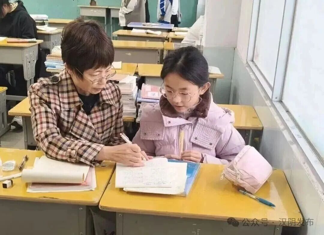千里支教守初心 带病坚守铸师魂——记溧阳市赴汉阴县初级中学支教教师吴小兰