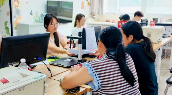 汉阴县优化助学贷款服务护航学子求学路