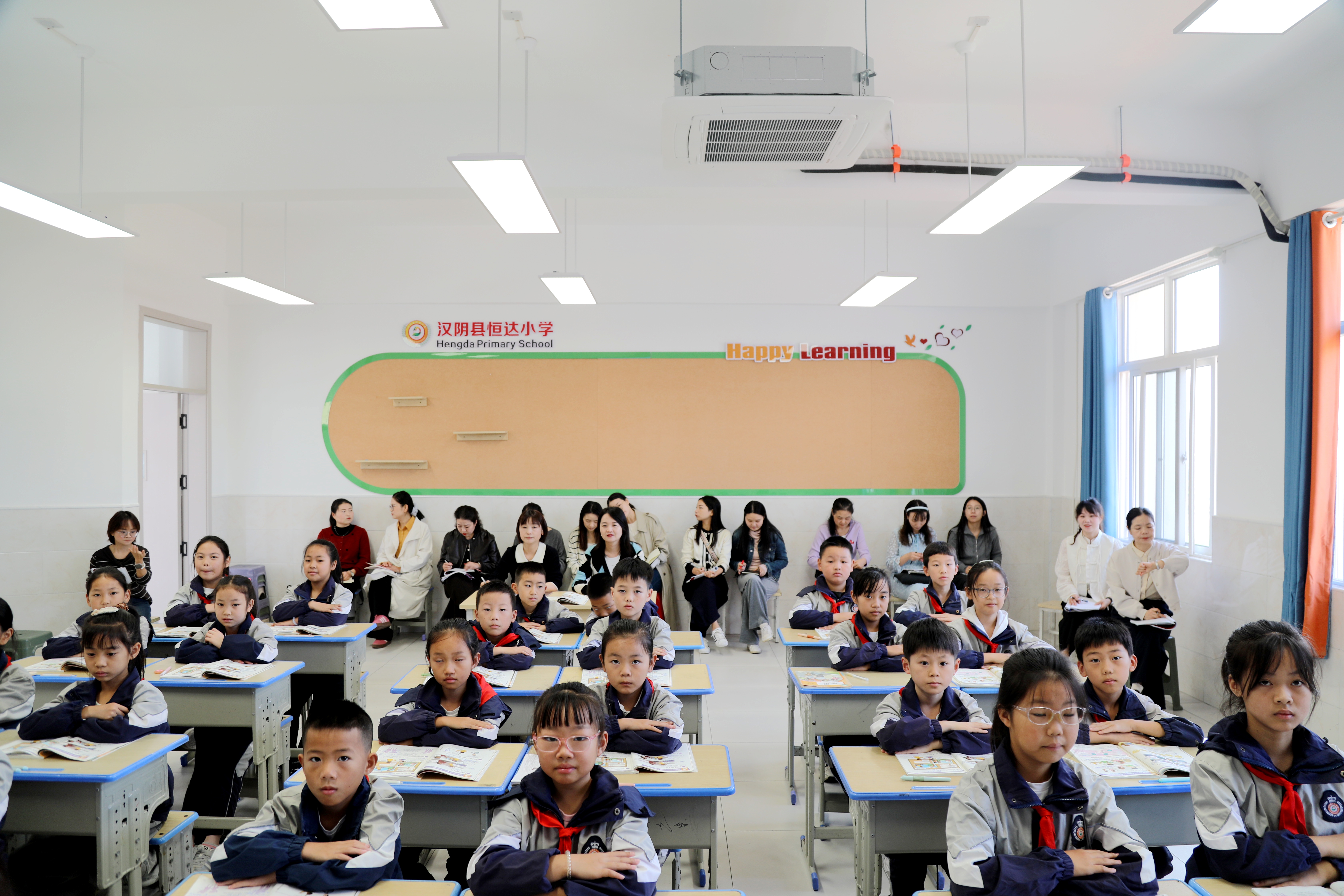 汉阴县2026年秋季“名师远航计划——小学英语微型课示范研讨”专题活动在第四小学开展