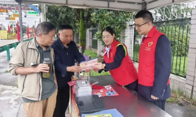 汉阴志愿红护航国庆文旅热潮
